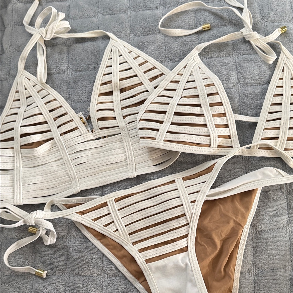 Never Worn Beach Bunny White Bikini Set